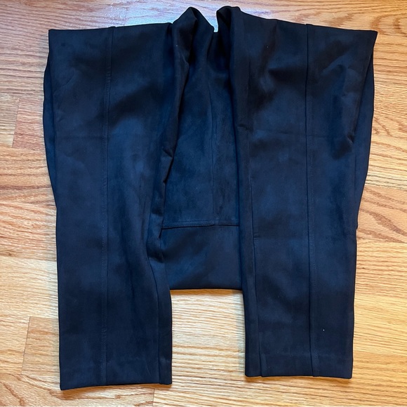 Andrew Marc Microsuede Black pull-on pants size large - Picture 3 of 7